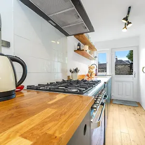 https://cozy-with-character-cheerful-home-with-garden-at-leith.edinburghhotelsuk.org